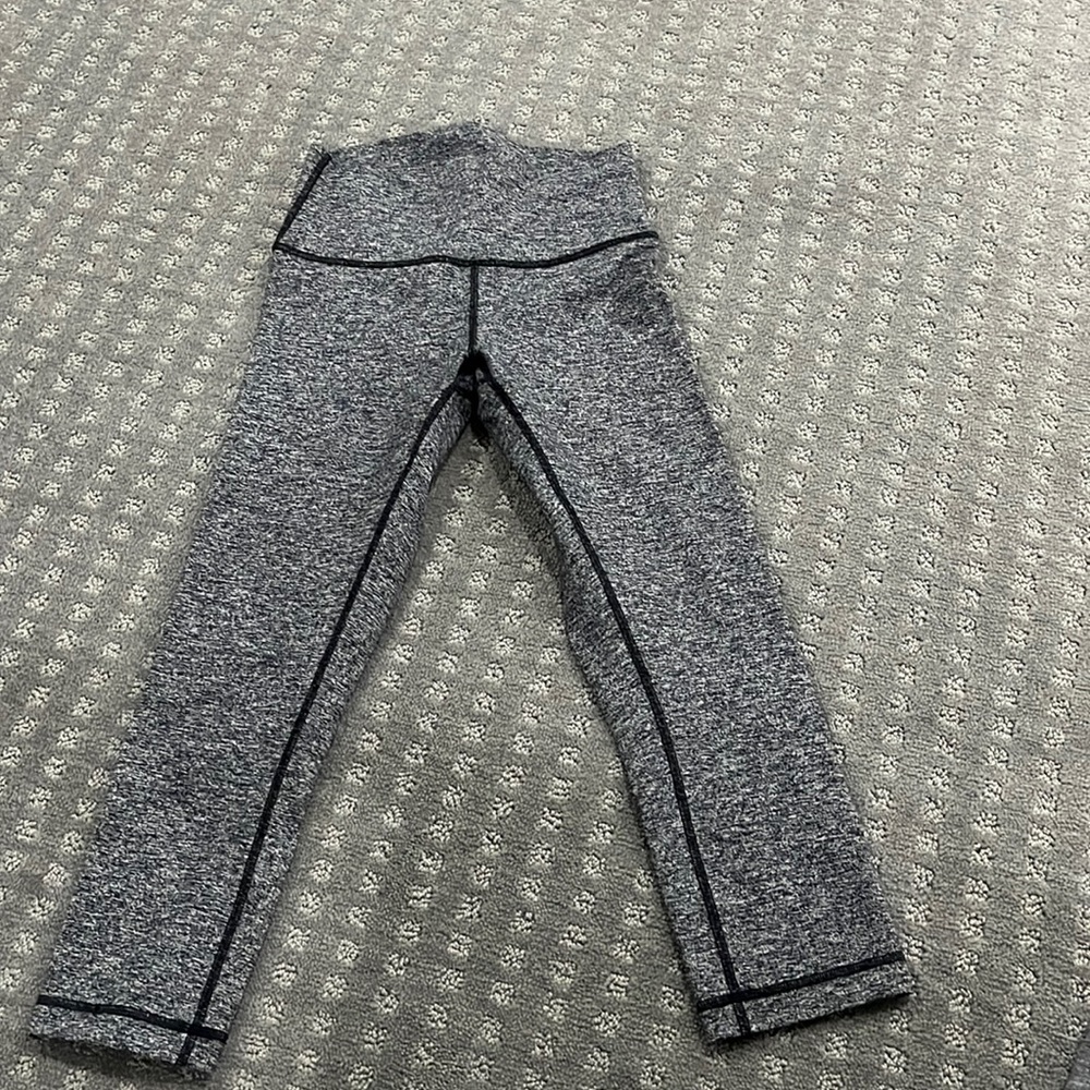 Lululemon Wunder Under leggings